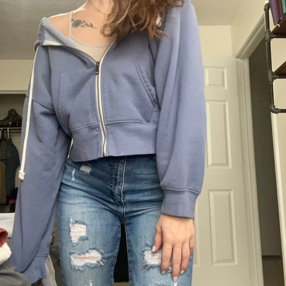 cropped blue zip up